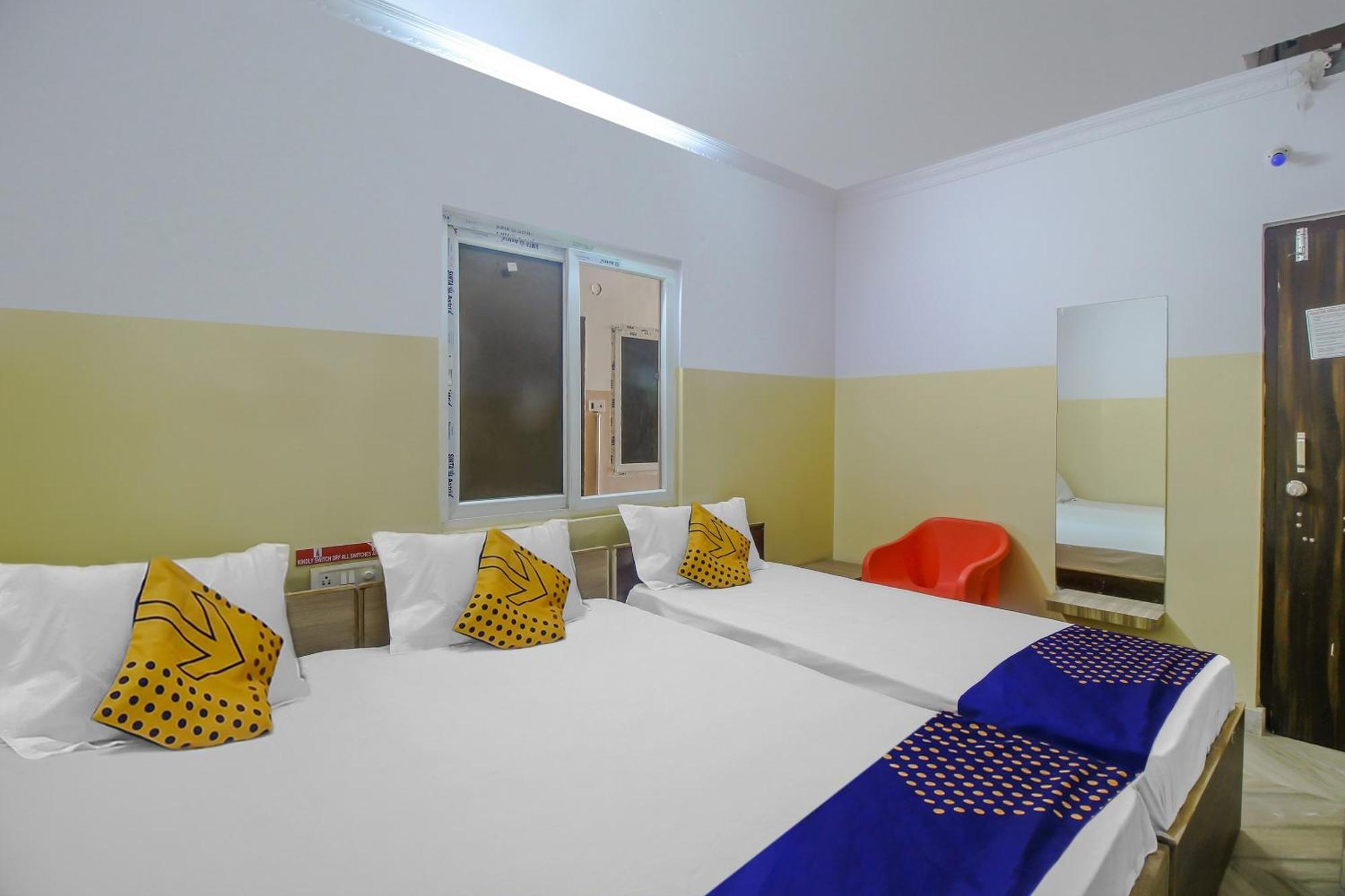 Spot On 81775 Mohit Gokul Lodge New Luxury Room'S Near Secunderabad Railway Station Lalaguda Exterior photo